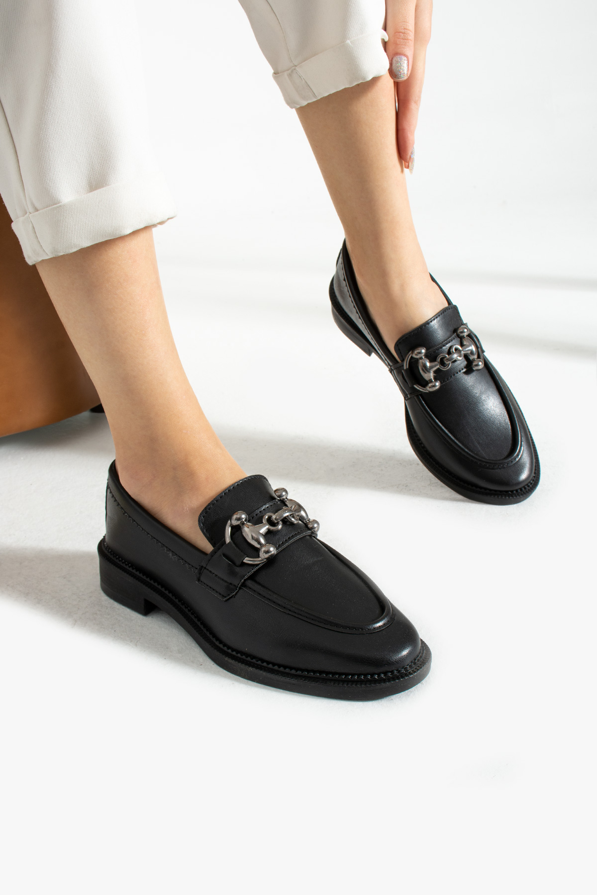 Siyah Yumuşak Kadın Casual Günlük Kemik Toka Maskülen Ayakkabı