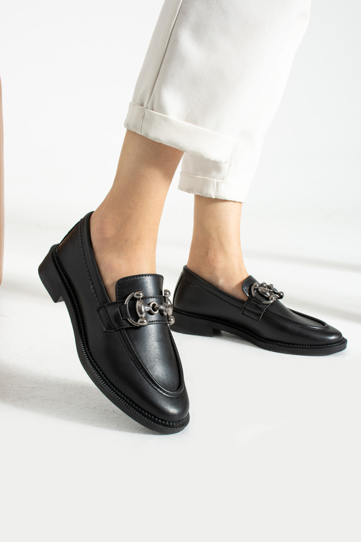 Siyah Yumuşak Kadın Casual Günlük Kemik Toka Maskülen Ayakkabı