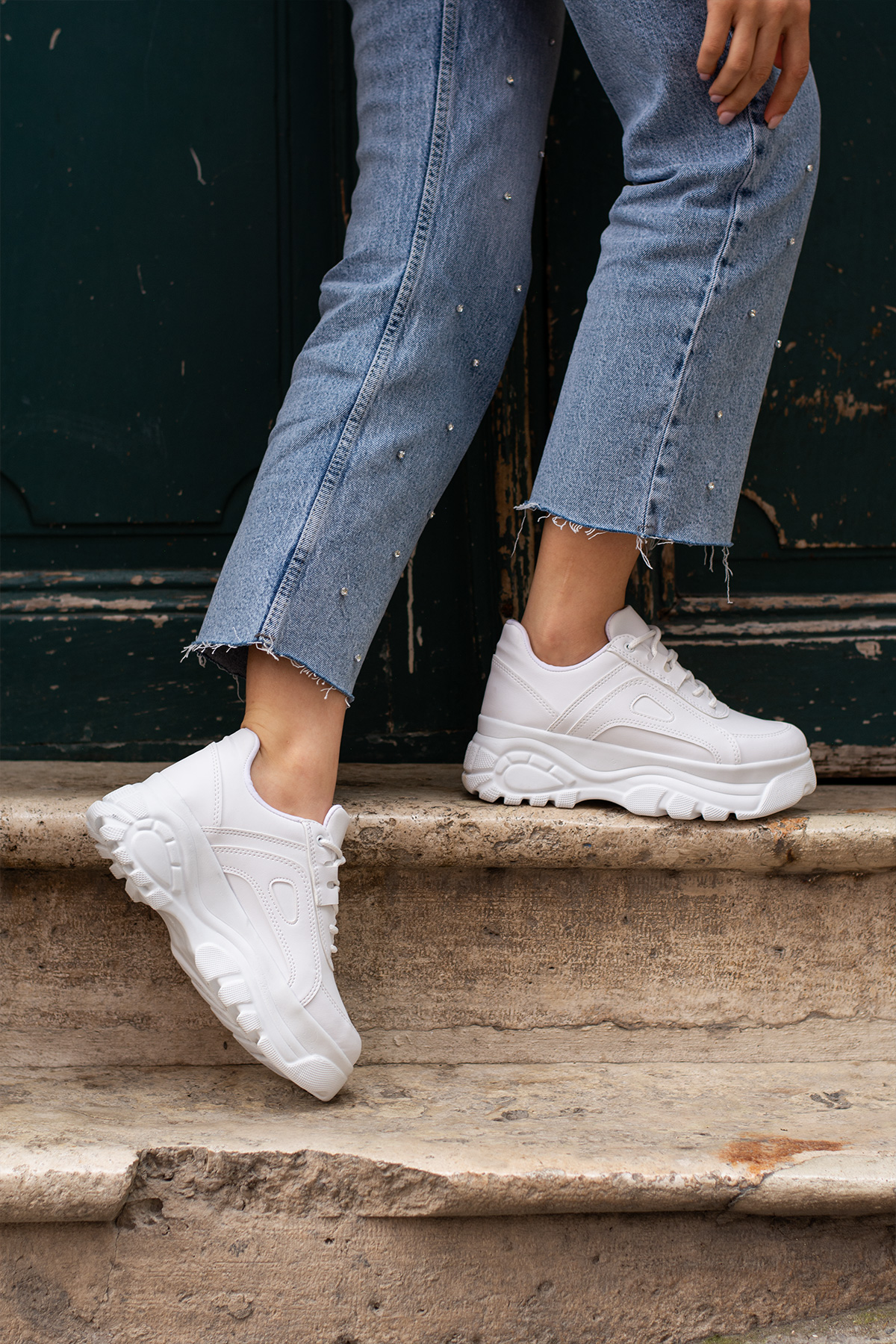 Beyaz Günlük Kadın Spor Ayakkabı Bağcıklı Kalın Hafif Yüksek Taban Sneaker