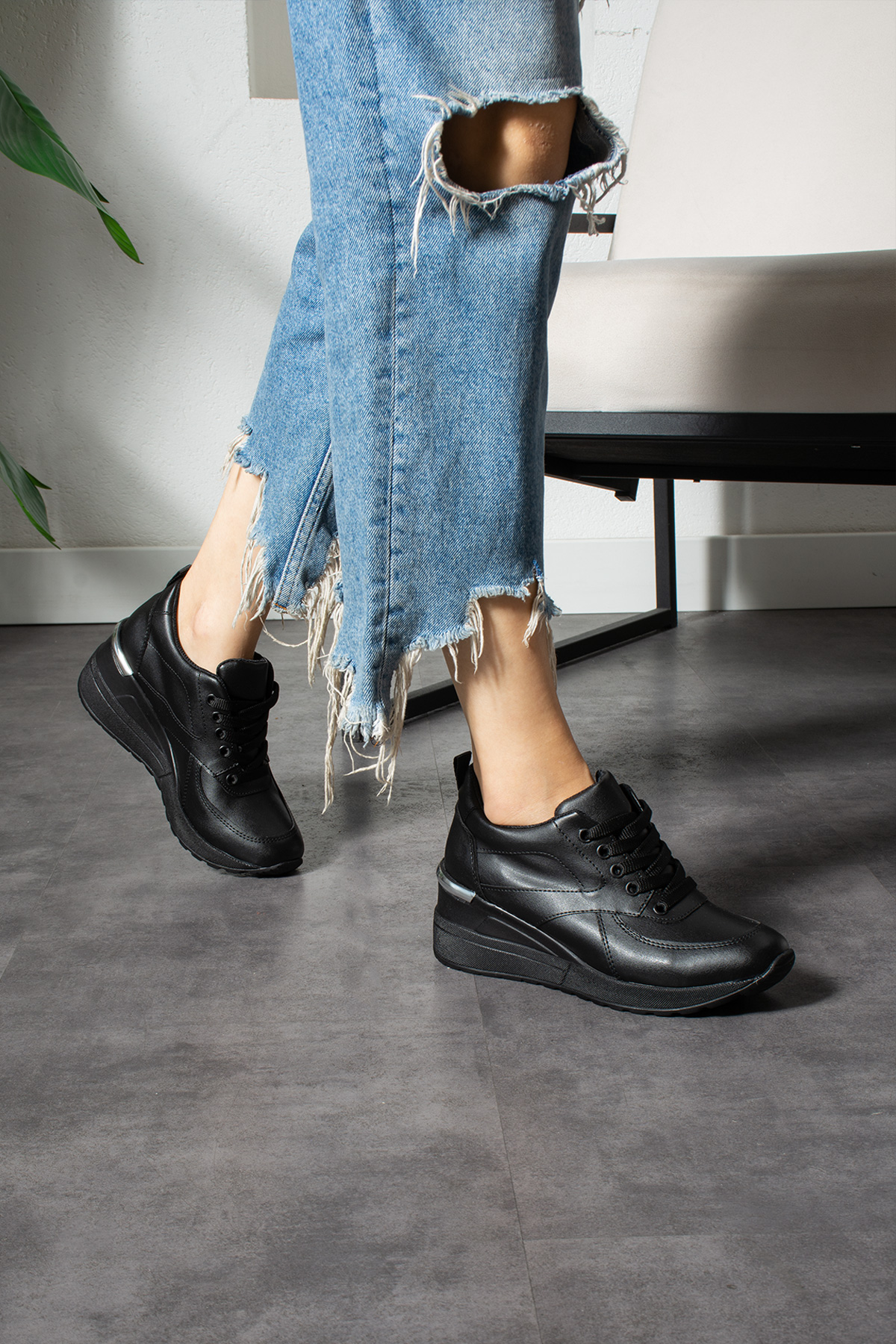Siyah (Siyah Taban) Bağcıklı Yüksek Topuklu Günlük Kadın Sneaker
