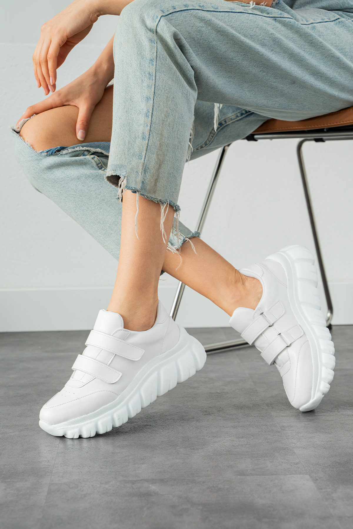 Beyaz Cırtlı Günlük Kadın Sneaker