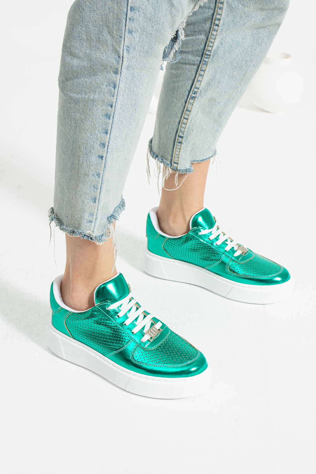 Metalik Yeşil Dikişli Taban Taş Detay Bağcıklı Günlük Ortapedik İç Taban Kadın Sneaker
