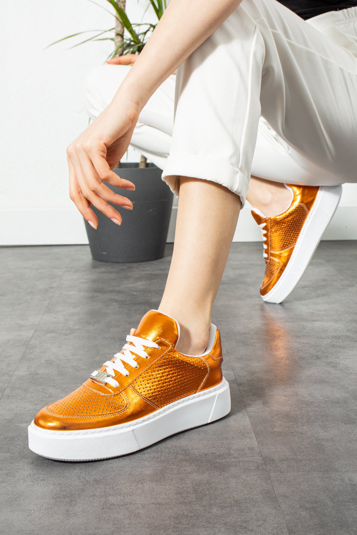 Metalik Turuncu Dikişli Taban Taş Detay Bağcıklı Günlük Ortapedik İç Taban Kadın Sneaker