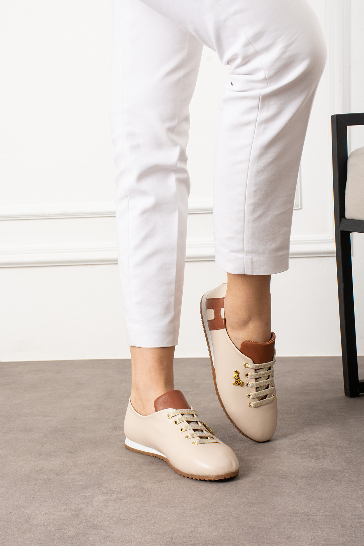 Bej Simli Bağcıklı Günlük Ortapedik İç Taban Kadın Sneaker
