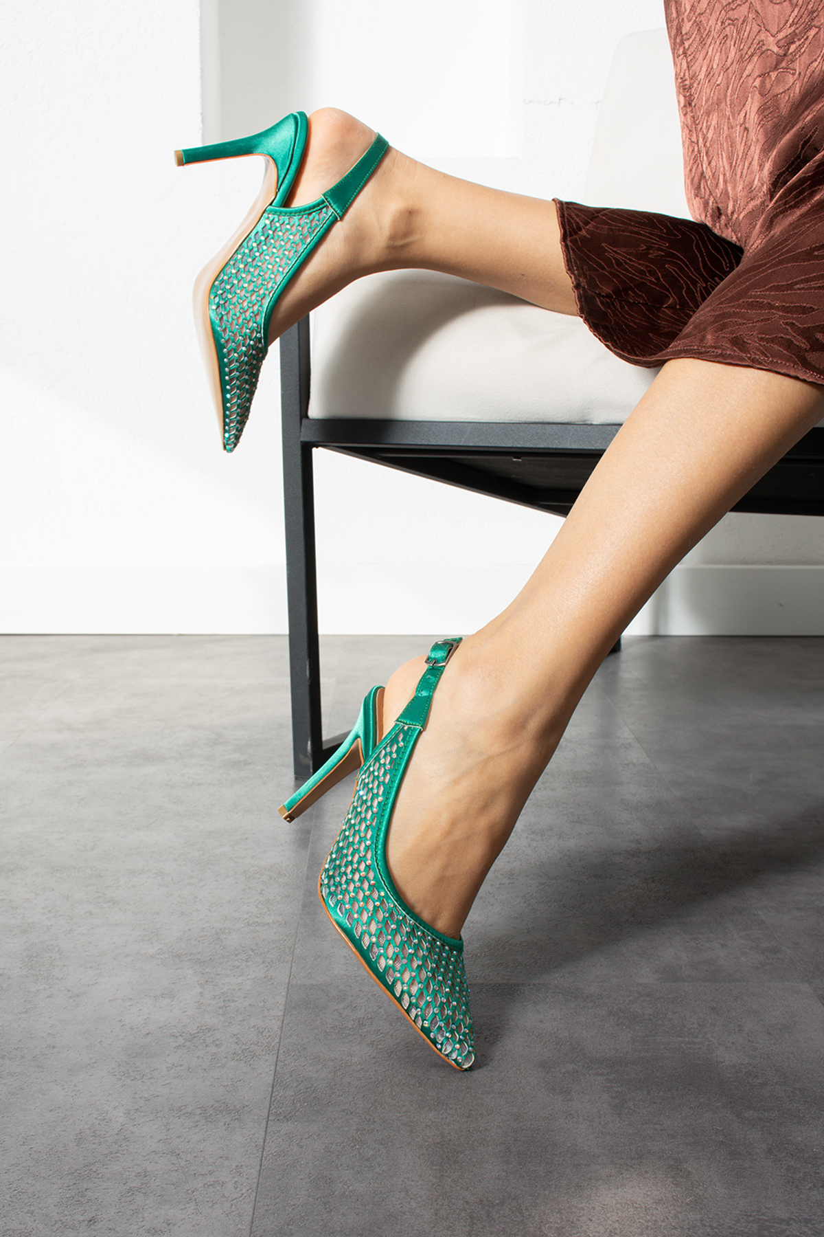 Yeşil Saten Hakiki Deri Lazerli Taşlı Kadın Abiye Topuklu Ayakkabı