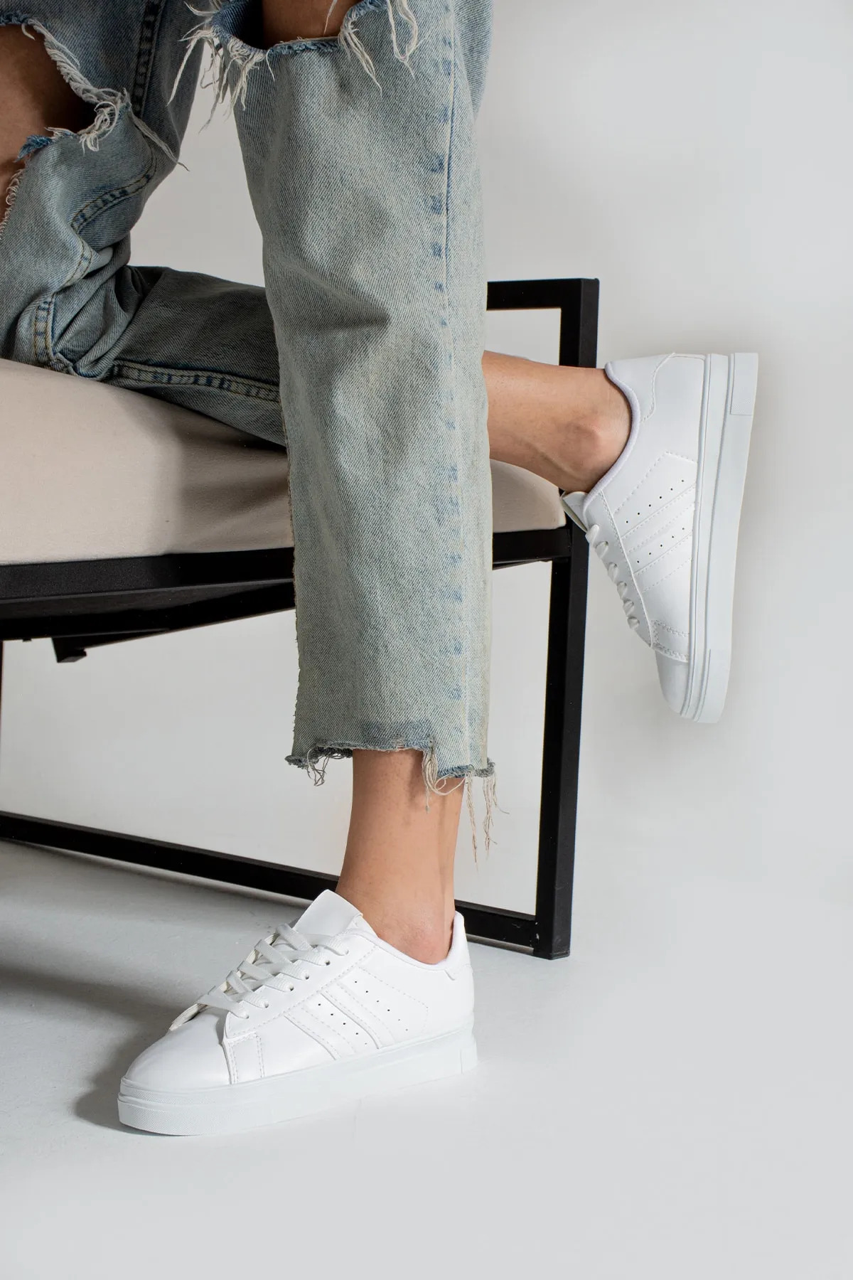 Beyaz Çizgili Günlük Kadın Sneaker