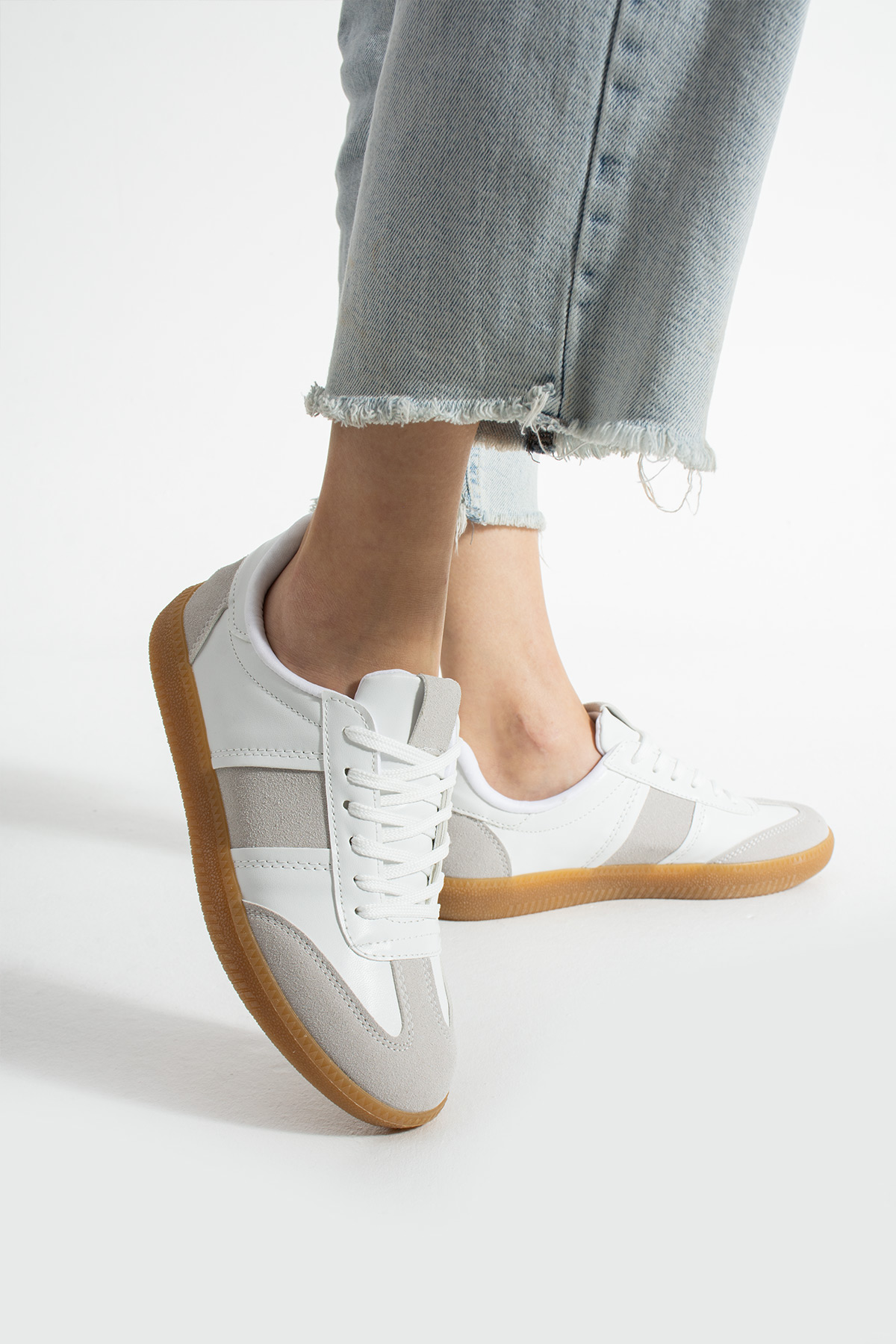 Beyaz Krep Renk Taban Günlük Kadın Sneaker