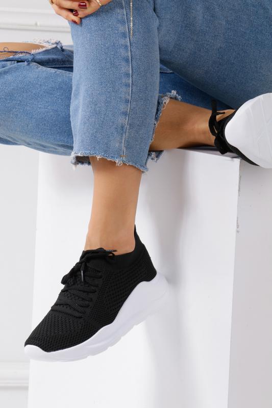 Siyah Çorap Triko (Beyaz Taban) Kadın Sneaker