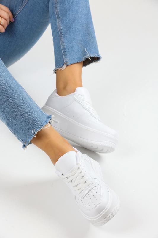 Beyaz Kalın Taban Kadın Spor Ayakkabı Sneaker