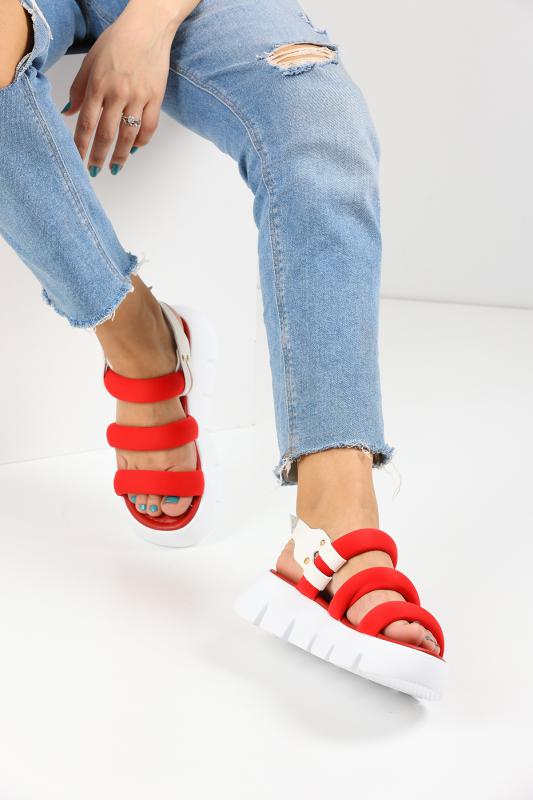 Kırmızı Dalgıç Kumaş Biyeli Kadın Sandalet