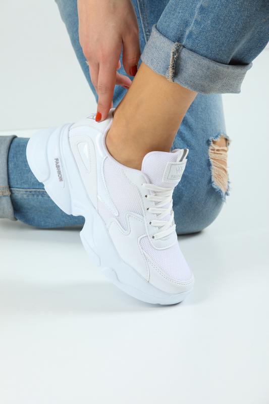 Beyaz Bağlı Kadın Sneaker