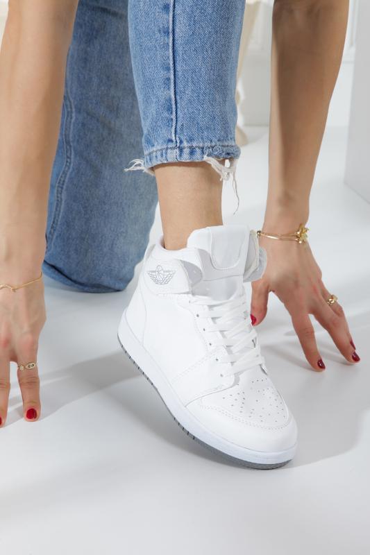 Beyaz Uzun Bilekli Kadın Sneaker