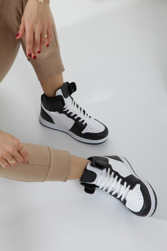 Siyah Beyaz Uzun Bilekli Kadın Sneaker