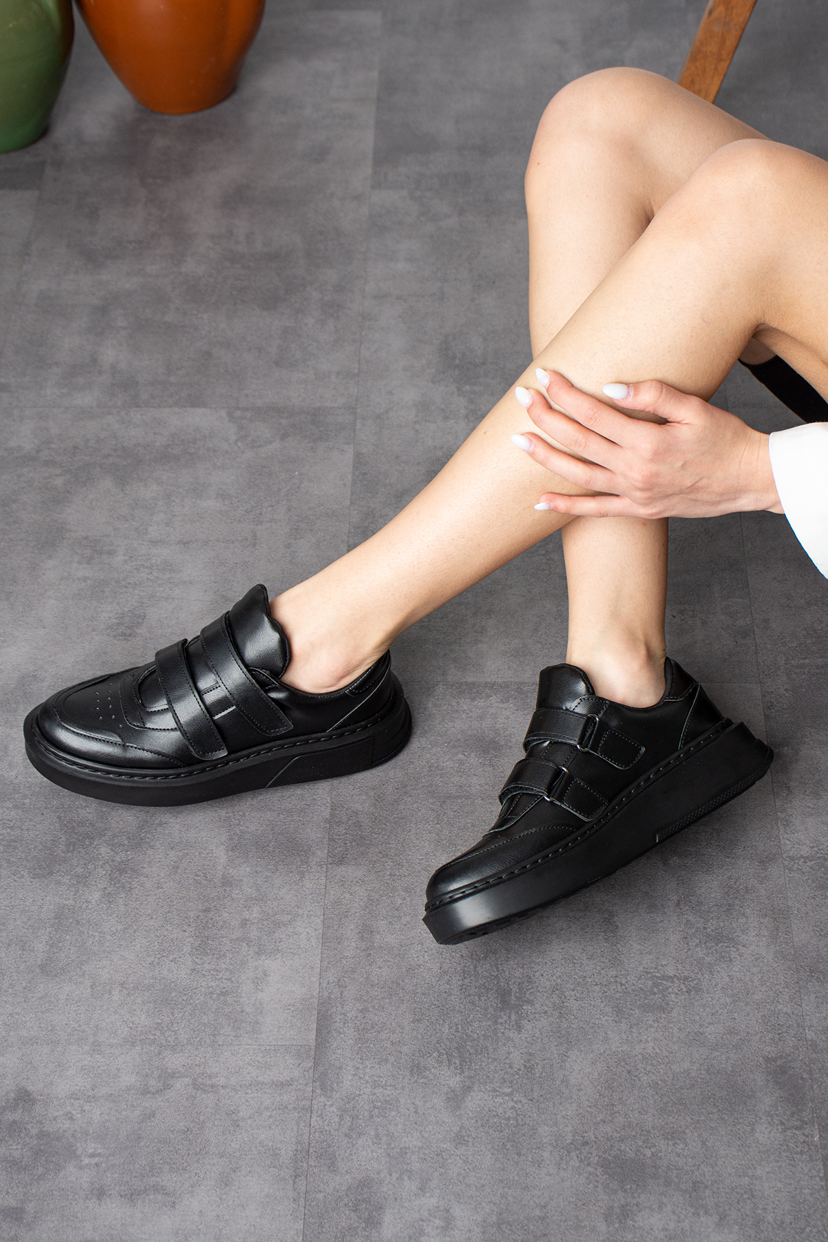 Siyah (Siyah Taban) Cırtlı Günlük Hafif Ortapedik Taban Kadın Sneaker