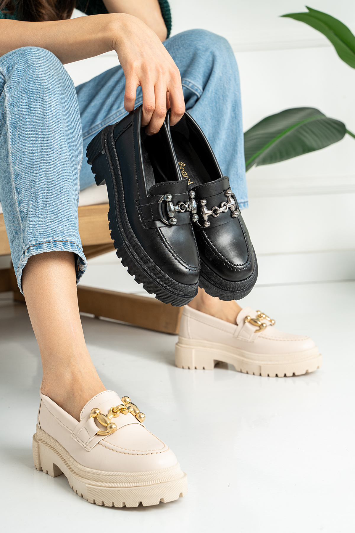 Siyah Loafer Tokalı Günlük Kadın Ayakkabı